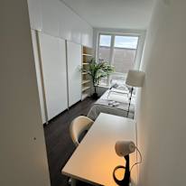 derya aslan's room