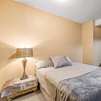 Canmore Room Rental's room