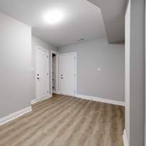 Tolobi Rental's room