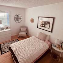 Raul's room