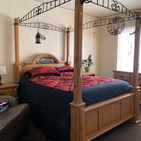 Daveed's room