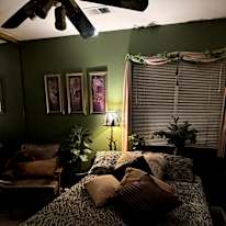 First month Rent Promo's room