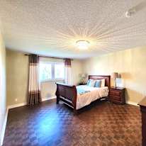 Ling Xiao Chen's room