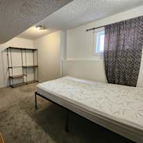 Rent's room