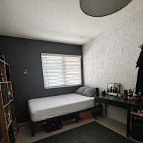 Alex Gonzalez's room