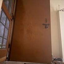 Afreen Khan's room