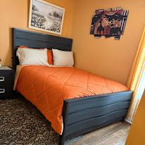 Millies Rental's room