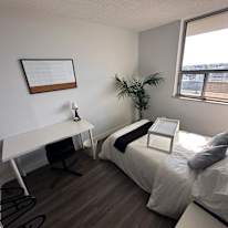 Housingfouryou's room