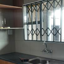 Enhle's room