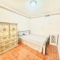 Ric's room
