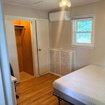 Moe's room