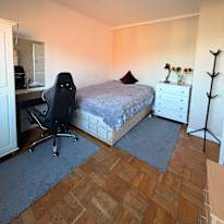 Jonas's room