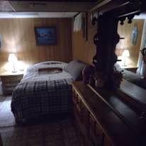 kim gary rental rooms's room