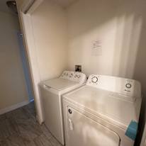 Glass Connect Housing Solutions's room