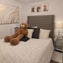 Astrid's room
