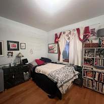 lora Morgenstern's room