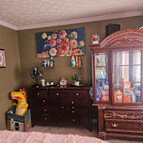 Latoya domeanell profit's room