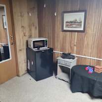 gloria hoover's room