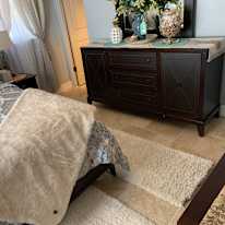 Stephanie Aleandri's room