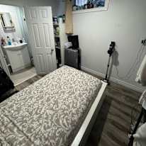 Yan's room