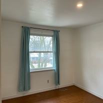 Liu's room