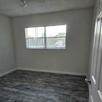Caroline B's room