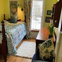 Dia Frid's room