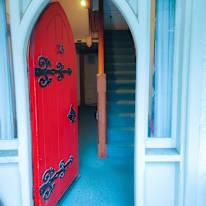 Oli's room