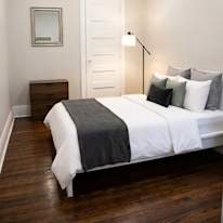 Rent's room