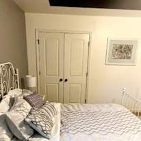 Oshirley's room