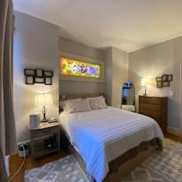Victoria's room