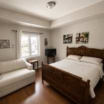 Jen's room