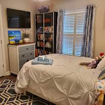 Tracie's room