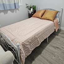 COZY NORTH YORK HOME's room