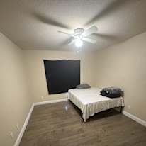 Tierra's room