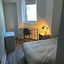 Jon's room