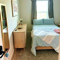 Alexander Howard's room