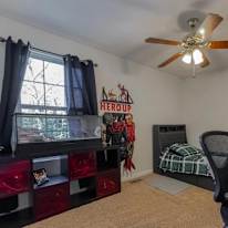 Mo's room