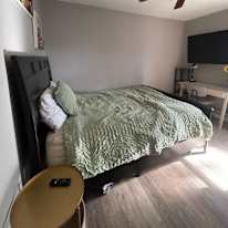 Hannah's room