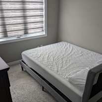 MARK ONOCHIE's room