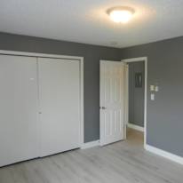 Lee's room