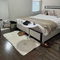 Makoto's room