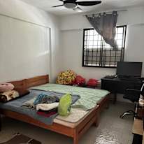 Husen's room