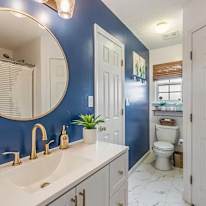 Alcove Rooms's room