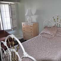 Eunice Archipelago's room