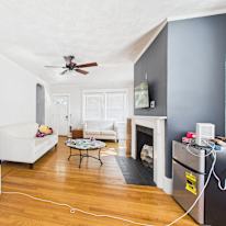 Capital leasing and Management's room