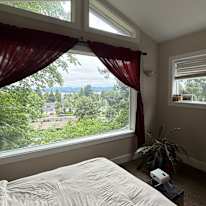 Thinh's room