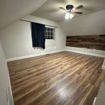 Luis's room