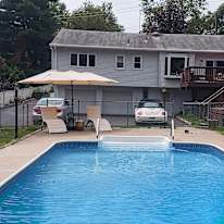 Westwood Poolhouse's room