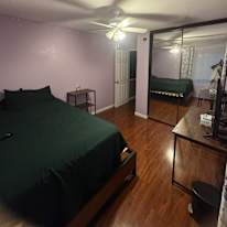 Kaystal's room